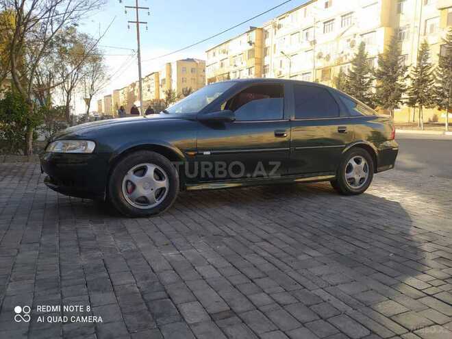 Opel Vectra 1999, 350,000 km - 1.6 l - Sumqayıt