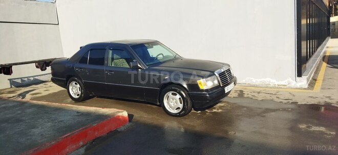Mercedes E 200 1992, 650,843 km - 2.0 l - Sabirabad