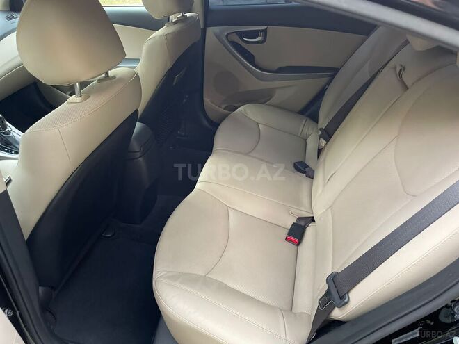 Hyundai Elantra 2015, 38,000 km - 1.8 л - Bakı