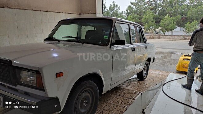 LADA (VAZ) 2107 2005, 286,000 km - 1.6 l - Sabirabad