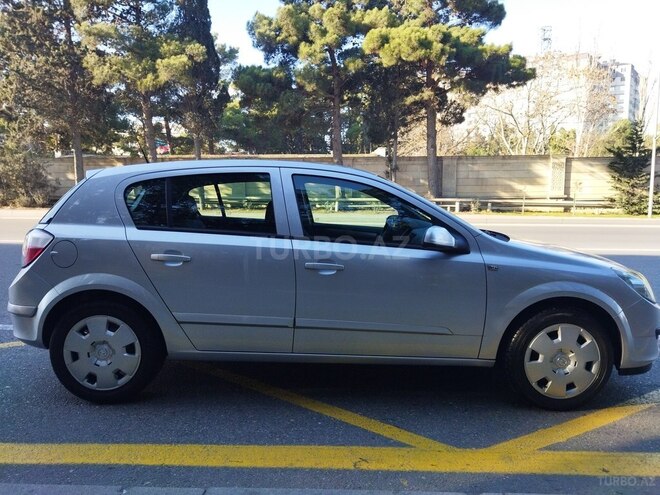 Opel Astra 2006, 250,000 km - 1.4 l - Bakı