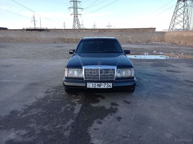 Mercedes E 200 1992, 328,800 km - 2.0 l - Bakı
