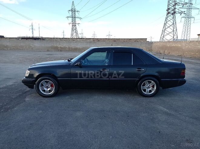 Mercedes E 200 1992, 328,800 km - 2.0 l - Bakı