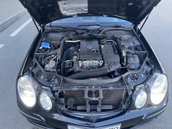 Mercedes E 200 2008, 124,000 km - 1.8 l - Bakı