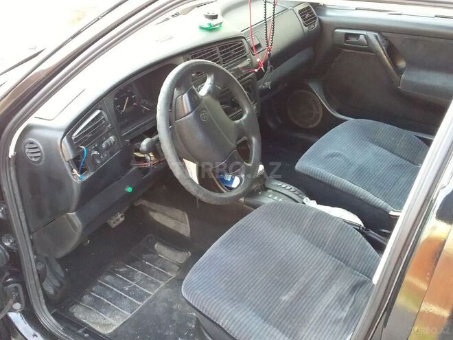 Volkswagen Golf 1993, 159,738 km - 2.0 л - Ucar