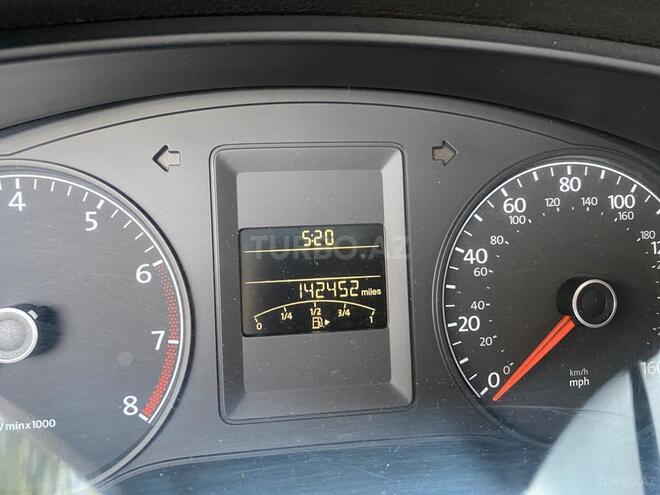 Volkswagen Jetta 2010, 241,402 km - 2.5 l - Bakı