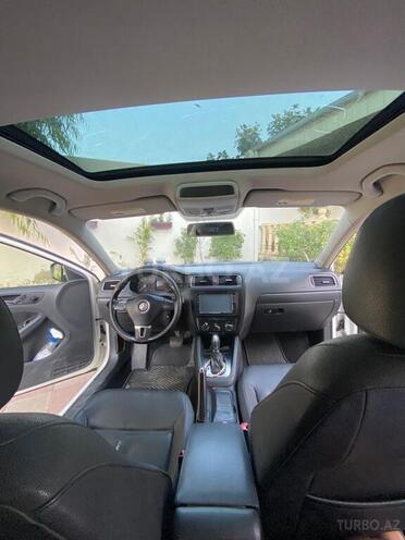 Volkswagen Jetta 2010, 241,402 km - 2.5 l - Bakı