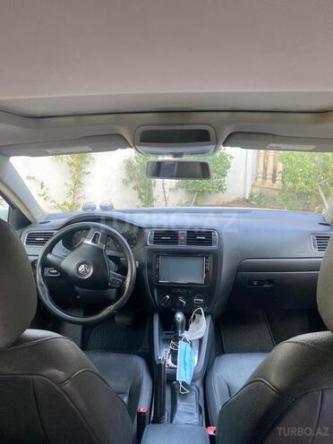 Volkswagen Jetta 2010, 241,402 km - 2.5 l - Bakı