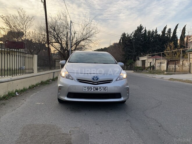 Toyota Prius V 2012, 147,000 km - 1.8 l - Bakı