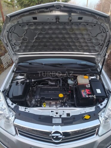 Opel Astra 2007, 211,200 km - 1.4 l - Qazax