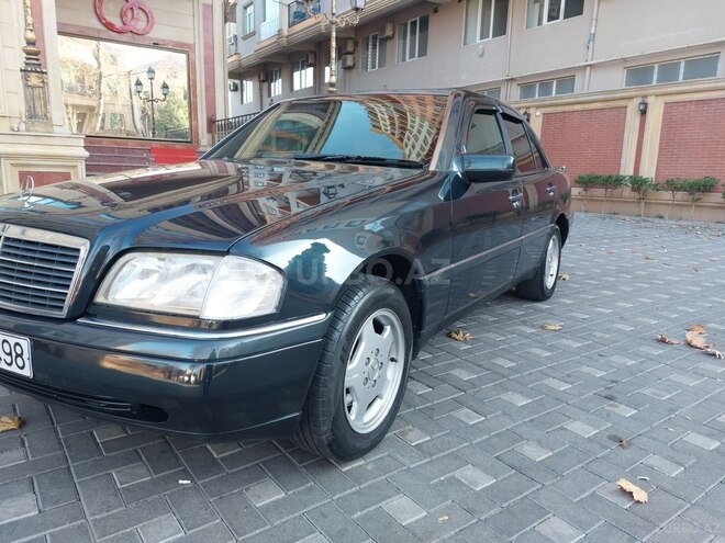 Mercedes C 200 1995, 321,000 km - 2.0 л - Bakı