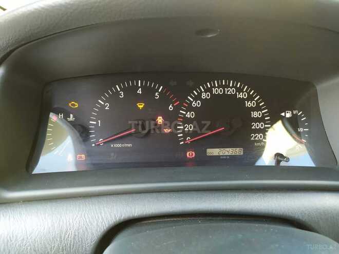 Toyota Corolla 2004, 205,000 km - 1.4 l - Bakı