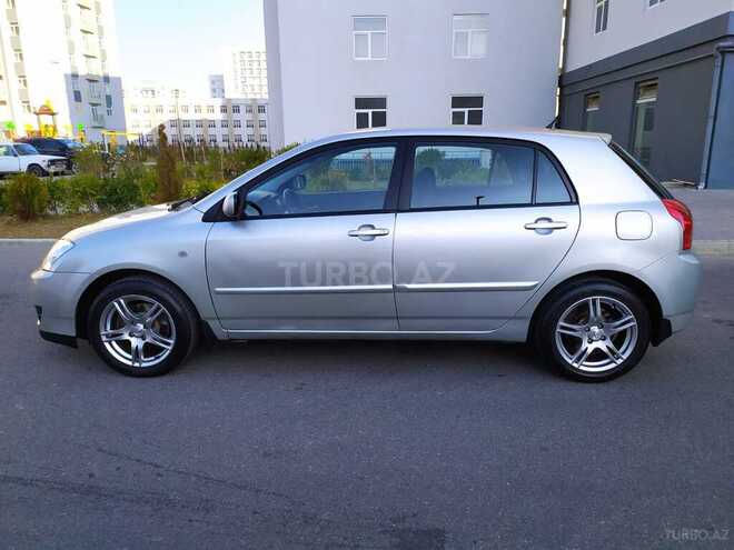 Toyota Corolla 2004, 205,000 km - 1.4 l - Bakı