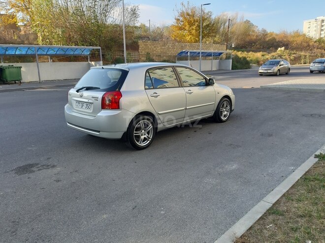 Toyota Corolla 2004, 205,000 km - 1.4 l - Bakı