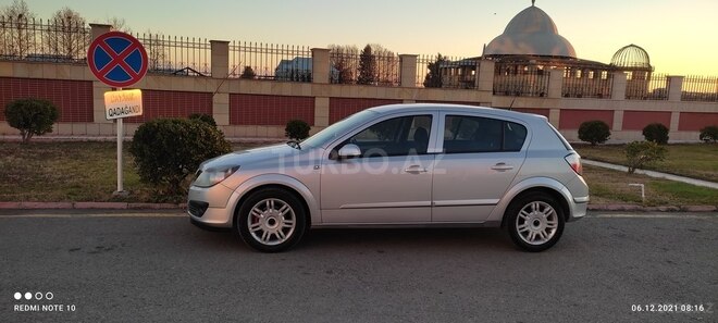 Opel Astra 2005, 155,000 km - 1.4 l - Gəncə