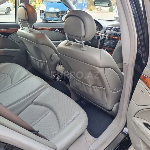 Mercedes E 270 2003, 295,000 km - 2.7 l - Bakı