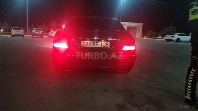 Mercedes E 270 2003, 295,000 km - 2.7 l - Bakı