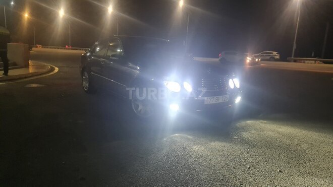 Mercedes E 270 2003, 295,000 km - 2.7 l - Bakı