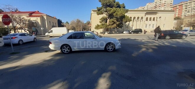 Mercedes E 320 2000, 354,000 km - 3.2 l - Bakı