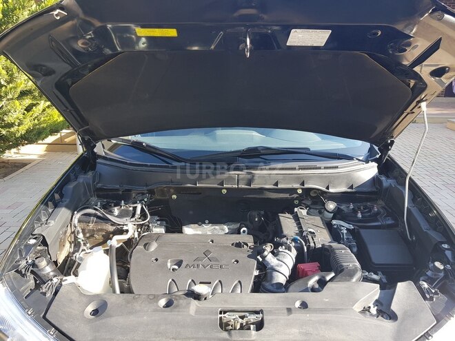 Mitsubishi Outlander 2017, 56,031 km - 2.0 l - Bakı