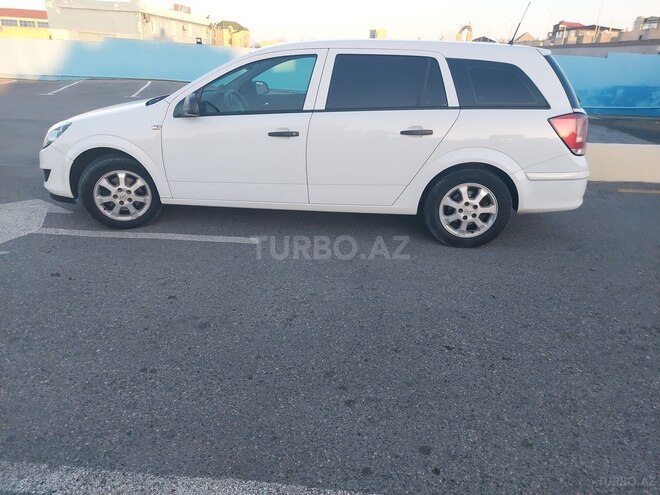 Opel Astra 2010, 176,000 km - 1.3 l - Sumqayıt