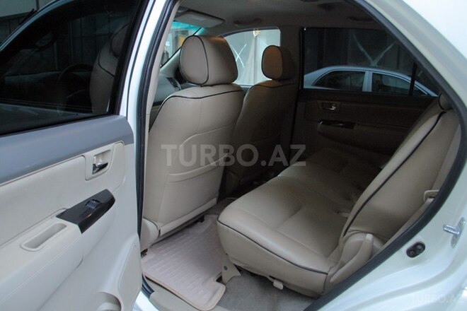 Toyota Fortuner 2013, 110,000 km - 2.7 л - Bakı