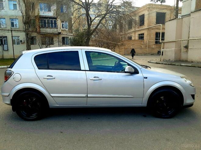 Opel Astra 2009, 160,000 km - 1.3 l - Bakı