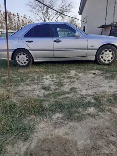 Mercedes C 180 1997, 216,000 km - 1.8 l - Sabirabad