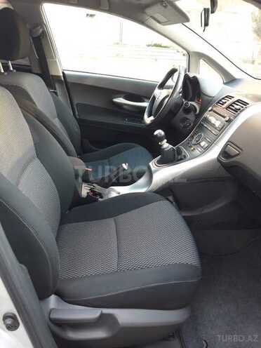 Toyota Auris 2010, 210,000 km - 1.4 l - Sumqayıt