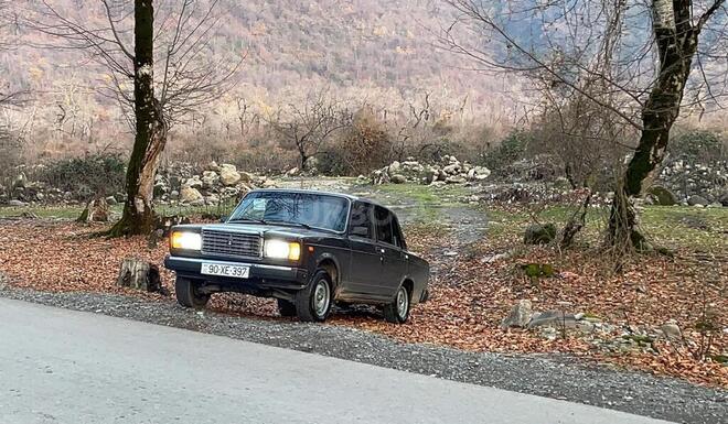 LADA (VAZ) 2107 2010, 30,000 km - 1.6 l - Yevlax
