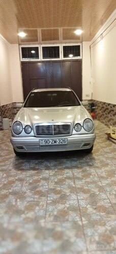 Mercedes E 240 1998, 300,000 km - 2.4 l - Gəncə