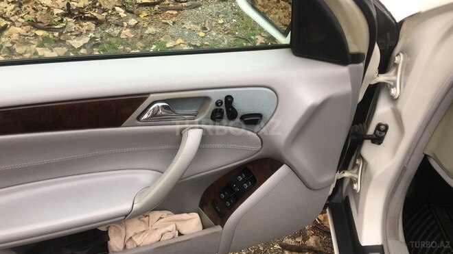 Mercedes C 240 2002, 325,026 km - 2.6 l - Xaçmaz