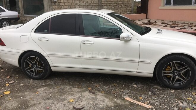 Mercedes C 240 2002, 325,026 km - 2.6 l - Xaçmaz