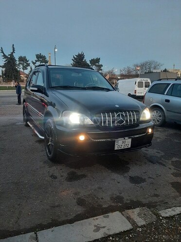 Mercedes ML 320 2002, 218,000 km - 3.2 l - Quba