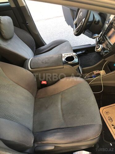 Toyota Prius V 2013, 302,557 km - 1.8 л - Bakı