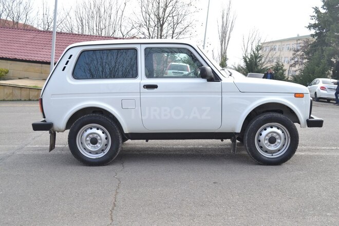 LADA (VAZ) Niva 2017, 120,000 km - 1.7 l - Şamaxı