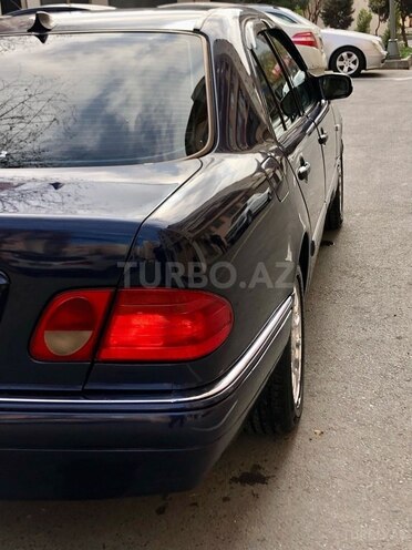 Mercedes E 240 1998, 310,000 km - 2.4 л - Bakı