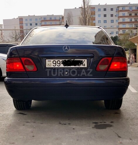 Mercedes E 240 1998, 310,000 km - 2.4 л - Bakı