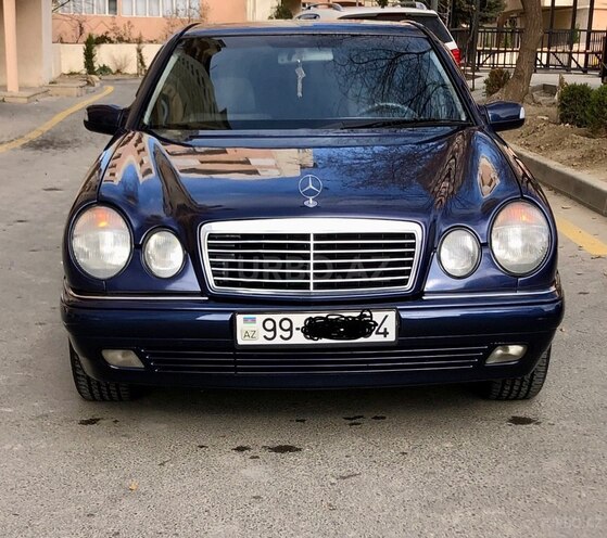 Mercedes E 240 1998, 310,000 km - 2.4 л - Bakı