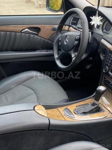 Mercedes E 230 2008, 233,000 km - 2.5 l - Bakı
