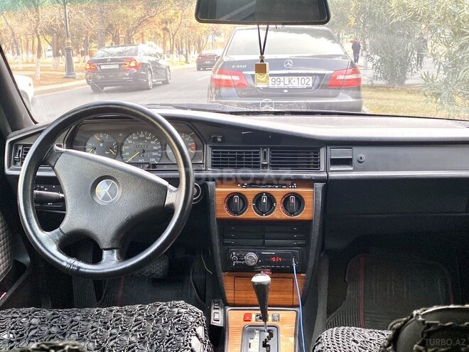 Mercedes 190 1992, 273,500 km - 1.8 l - Sumqayıt