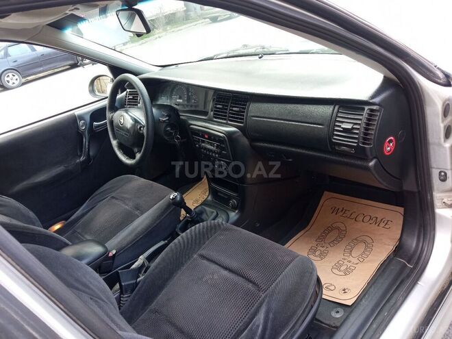 Opel Vectra 2001, 112,500 km - 1.8 л - Bakı
