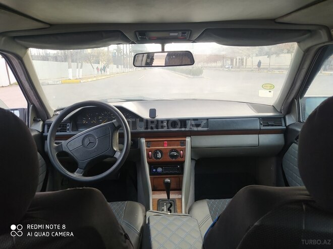 Mercedes E 250 1991, 355,000 km - 2.5 l - İmişli