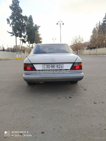 Mercedes E 250 1991, 355,000 km - 2.5 l - İmişli