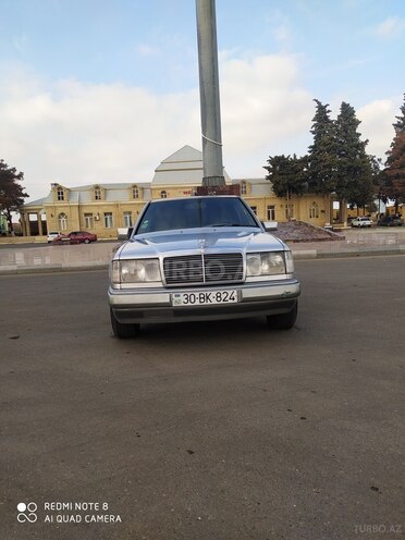 Mercedes E 250 1991, 355,000 km - 2.5 l - İmişli