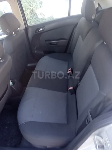 Opel Astra 2006, 223,550 km - 1.4 l - Qusar