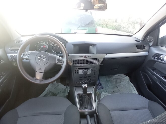 Opel Astra 2006, 223,550 km - 1.4 l - Qusar