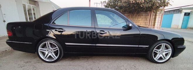 Mercedes E 320 2001, 350,000 km - 3.2 л - Şirvan