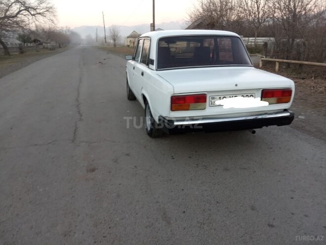 LADA (VAZ) 2107 2000, 111,000 km - 1.6 л - Qax