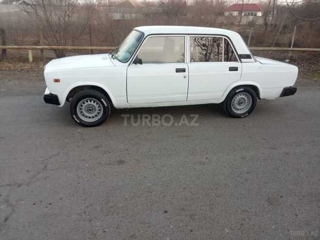 LADA (VAZ) 2107 2000, 111,000 km - 1.6 л - Qax